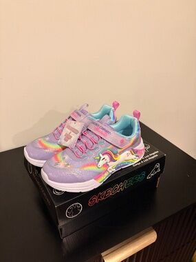 Skechers Unicorn Chaser Light-Up Shoes Size 13